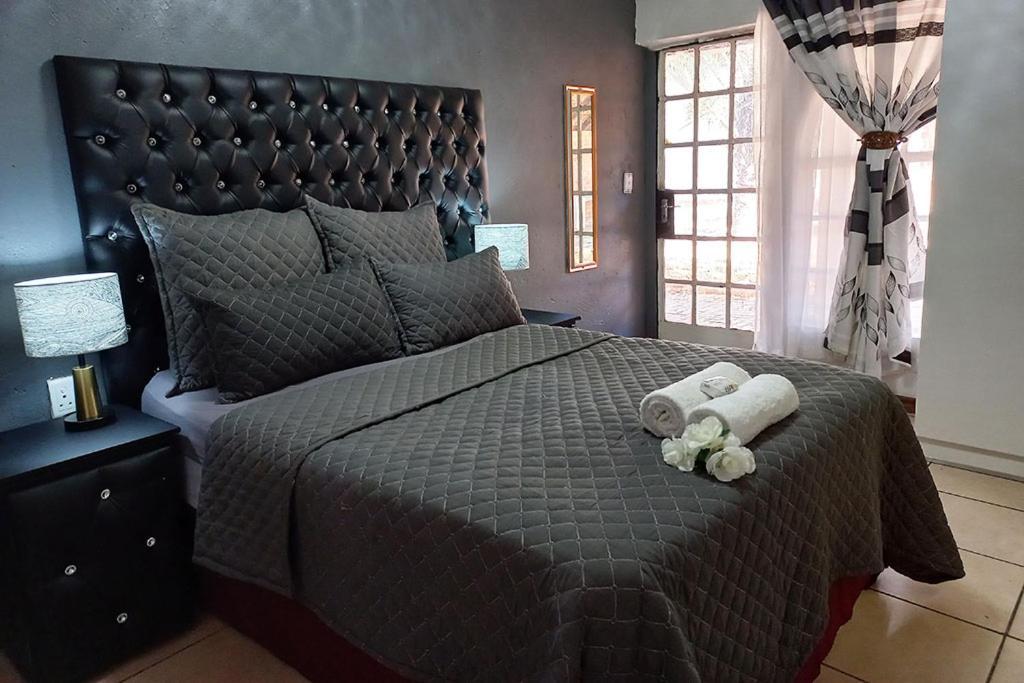 Queens Palace Pretoria-Noord Zimmer foto
