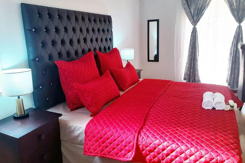Queens Palace Pretoria-Noord Zimmer foto