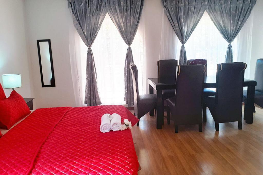 Queens Palace Pretoria-Noord Zimmer foto