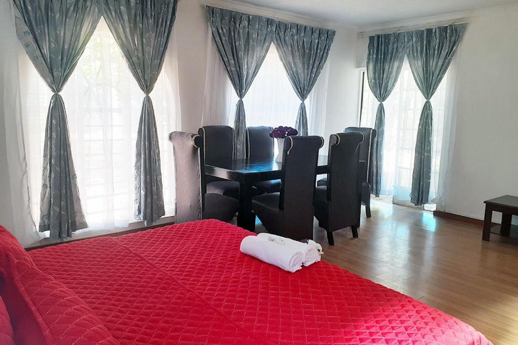 Queens Palace Pretoria-Noord Zimmer foto